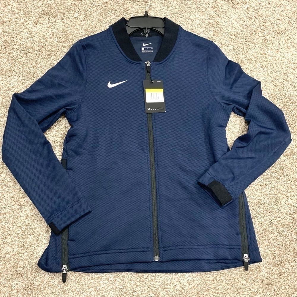NEW Nike women’s thermal flex full zip up jacket.